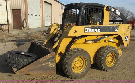 2 speed john deere 317 skid steer|john deere 317 lift capacity.